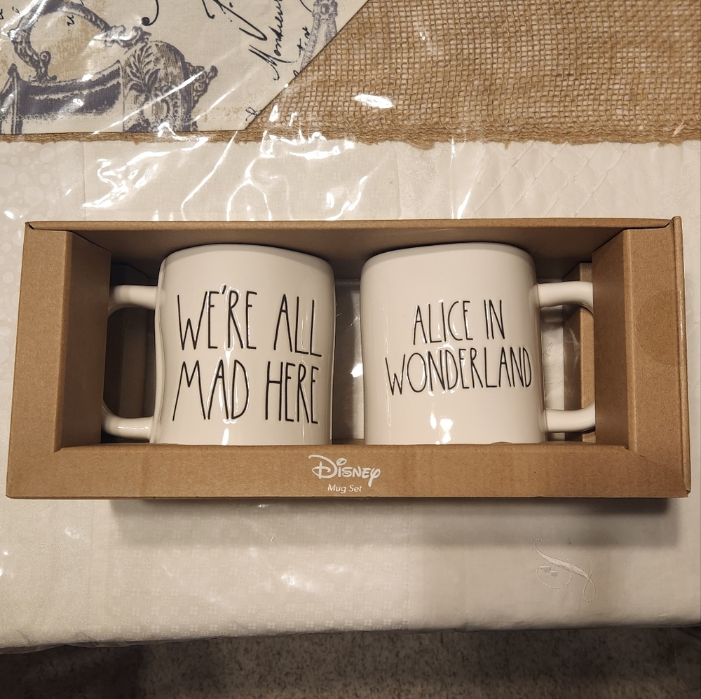Rae Dunn Alice in Wonderland Mug Set